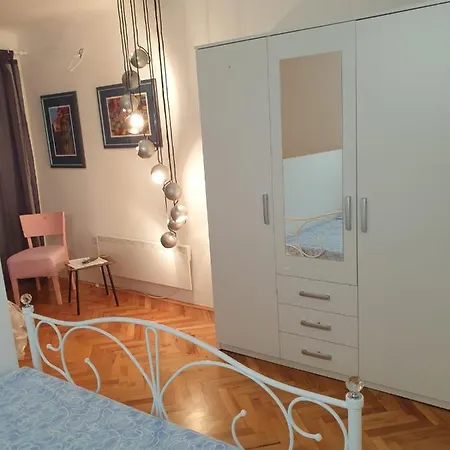 Apartament P-e *